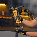 Углошлифмашина аккумуляторная Denzel BLG-IB-18-125-4 (27005) 