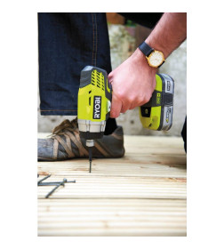 Винтовёрт ударный аккумуляторный RYOBI RID1801M ONE+