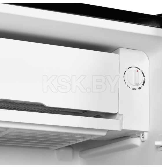 Холодильник MAUNFELD MFF83RB (КА-00023095) 