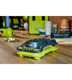 Набор зарядное устройство + 2 аккумулятора RYOBI RC18150-250 ONE +