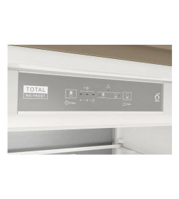 Встраиваемый холодильник Whirlpool WH SP70 T122