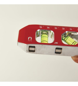 Уровень  170 мм магнитный Milwaukee Billet Torpedo