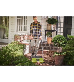 Машина уборочная RYOBI УR18SW3-0 18V (без батареи) ONE +