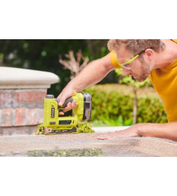 Пистолет скобозабивной аккумуляторный RYOBI R18ST50-0 ONE+