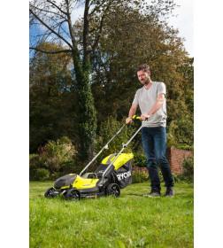 Газонокосилка аккумуляторная RYOBI RLM18X33B-40 ONE +