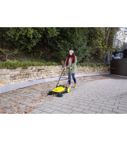 Подметальная машина Karcher ручная S 4 Twin 1.766-360.0