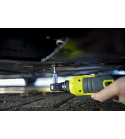 Трещотка аккумуляторная RYOBI R18RW2-0 (без батареи) ONE +