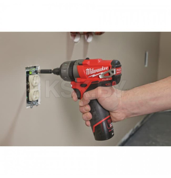 Шуруповерт аккумуляторный Milwaukee M12 CD-0 FUEL (4933440450) 