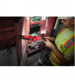 Фонарь на батарейках Milwaukee FL-LED