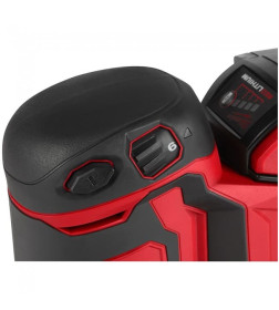 Шлифмашина эксцентриковая аккумуляторная Milwaukee M18 BOS125-502B (Li-Ion5Ач)