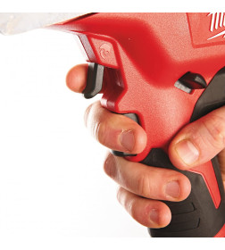 Кабелерез аккумуляторный Milwaukee M12 CC-0
