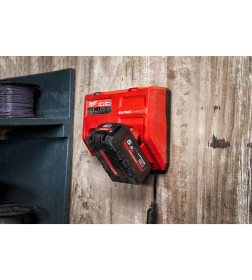 Зарядное устройство Milwaukee M12-18SCEU