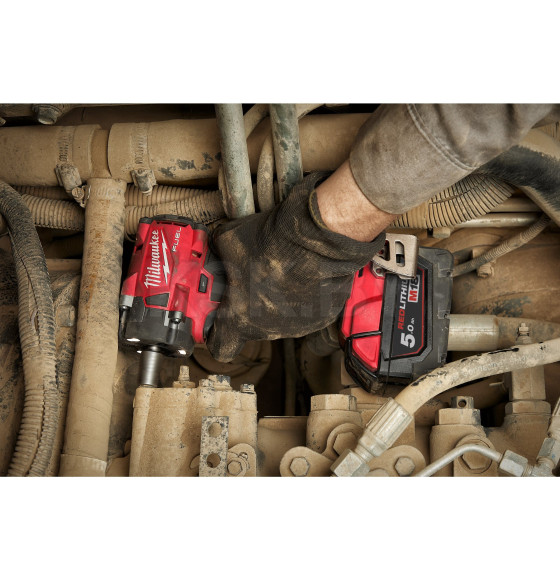 Гайковёрт аккумуляторный Milwaukee M18 FIW2P12-502X FUEL (Li-Ion 5 Ач) (4933478447) 
