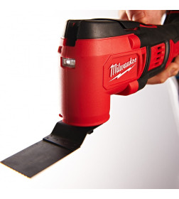 Многофункциональный инструмент аккумуляторный Milwaukee M18 BMT-0