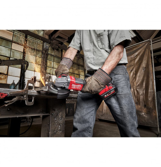 Углошлифмашина аккумуляторная Milwaukee M18 FHSAG125 XPDB-0X FUEL (4933471078) 