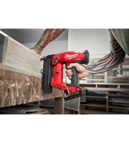 Пистолет гвоздезабивной аккумуляторный Milwaukee M18 FN18GS-0X