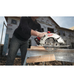 Пила циркулярная аккумуляторная Milwaukee M18 BLCS66-502X (Li-Ion5Ач)