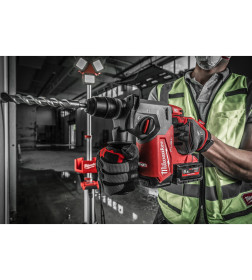 Перфоратор аккумуляторный Milwaukee M18 FHX-0X