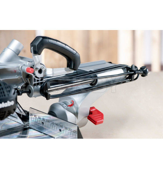 Пила торцовочная Metabo KS 216 M (610216000) 