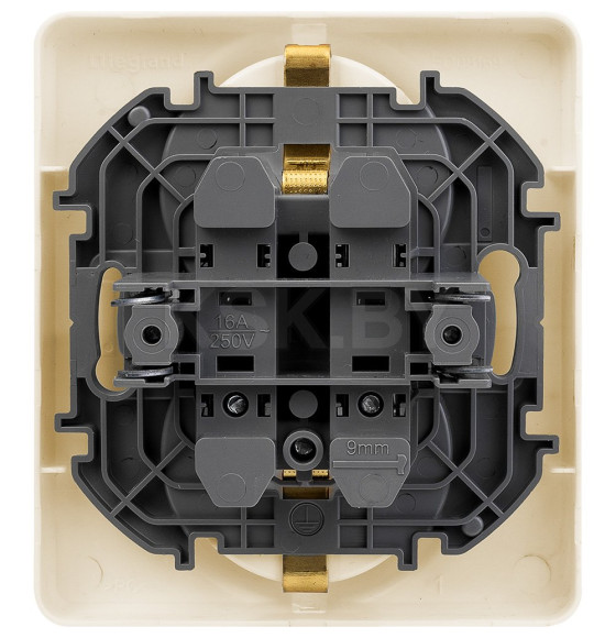 Розетка 2-я с зк. слоновая кость INSPIRIA Legrand (673751) 