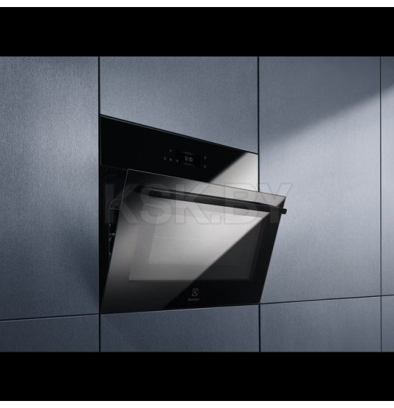 Компактный духовой шкаф с СВЧ Electrolux EVL8E08Z (EVL8E08Z) 