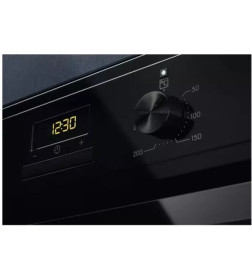 Духовой шкаф электрический Electrolux EOF3H50BK