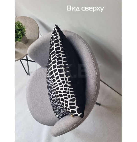 Подушка декоративная MATEX LUXURY. КРОКОДИЛ. Размер: 45x45 Цвет: Серебристый, черный (13-921) 