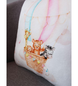 Подушка декоративная MATEX LITTLE STAR. ВОЗДУШНЫЙ ШАР. Размер: 33x33 Цвет: белый, коричневый, голубой