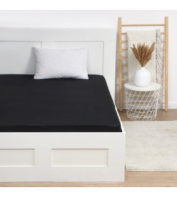 Простыня на резинке "Jet black" 180х200х25 см, цвет чёрный, 100% хлопок, мако-сатин, 114г/м2