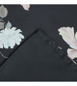 Постельное бельё Этель 2 сп Black flowers, 175х215 см, 200х214 см, 50х70 см -2 шт, мако-сатин 114г/м2