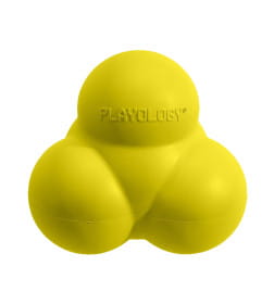 Жевательный тройной мяч Playology SQUEAKY BOUNCE BALL для собак средних и крупных пород с пищалкой и с ароматом курицы, цвет желты