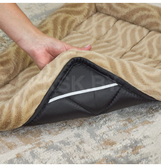 Лежанка MidWest Deluxe Wave Bed для собак и кошек меховая 41х30х6,5 см, цвет песочный (MID027911) 