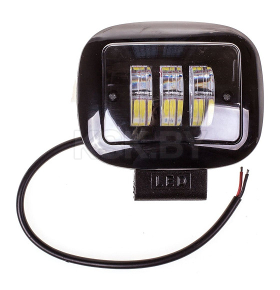 Фара светодиодная OFF ROAD 120х100(120)х60 мм прямоугольная 12V/24V 30W 6000K (3 диода, дальний) SKYWAY S08401037 (S08401037) 