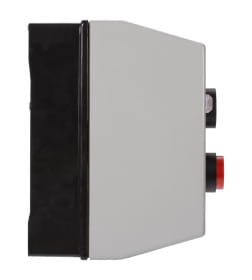 Контактор КМН10960 9А в оболочке с индикатором  Ue=220В/АС3 IP54 TDM SQ0709-0021