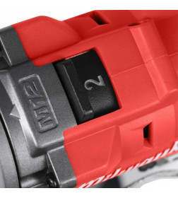 Дрель-шуруповерт аккумуляторная Milwaukee M12 FDD2-202X