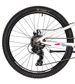 Велосипед NOVATRACK 24" NOVARA алюм.рама 10, белый, 6-скор, TY300/TS38/TZ500, диск.торм.STG, жёсткая алюм. вилка
