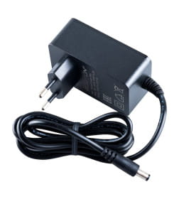 Зарядное устройство с дисплеем ROBITON MasterCharger Pro БЛ13613