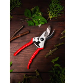 Секатор плоскостной 220 мм цельнометаллический, обрезиненные рукоятки OBRIGADO 2467