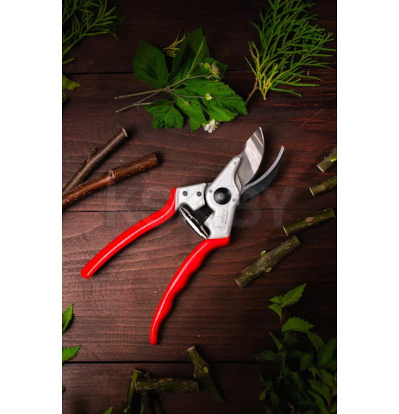 Секатор плоскостной 220 мм цельнометаллический, обрезиненные рукоятки OBRIGADO 2467 (2467) 