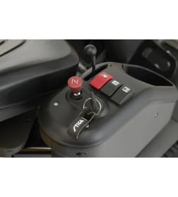 Газонокосилка бензиновая с сиденьем STIGA Park 700 W