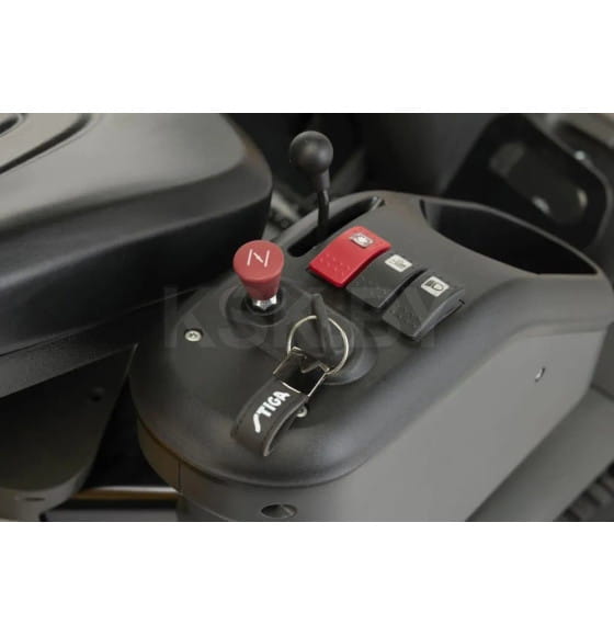 Газонокосилка бензиновая с сиденьем STIGA Park 700 W (2F6220845/ST1) 