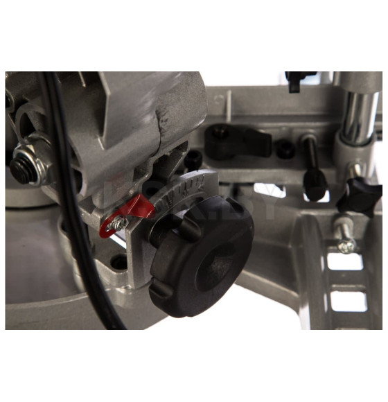 Пила торцевая электрическая Калибр Мастер ПТЭ-1400/210м