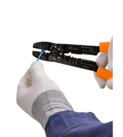 Клещи обжимные КО-У, универсальные (обжим, зачистка, винторез) "МастерЭлектрик" TDM SQ1001-0008