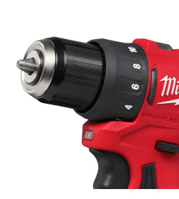 Дрель-шуруповерт аккумуляторная Milwaukee M12 BLDDRC-202C