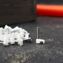 Крепеж кабеля плоский 4х2 мм (упак. 50 шт.) REXANT 07-4204 (07-4204) 