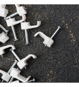 Крепеж кабеля плоский 8х3 мм (упак. 50 шт.) REXANT 07-4207