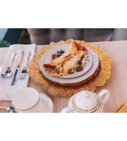 Тарелка-блюдо подстановочное «Сияние», d=34х3 см, стекло, золото Magistro