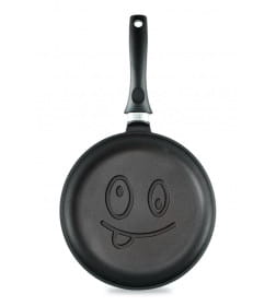 Сковорода 22 ПР литая блинная (веселая) Нева