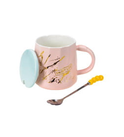 Кружка керамическая 400 мл с крышкой и ложкой (BAZQ08002, код 295326) МИКС