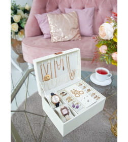 Шкатулка д/украш. и часов Joli Angel SR-785 "Жозефина" белая 24*17.5*11.5см, магнит.замок, экокожа